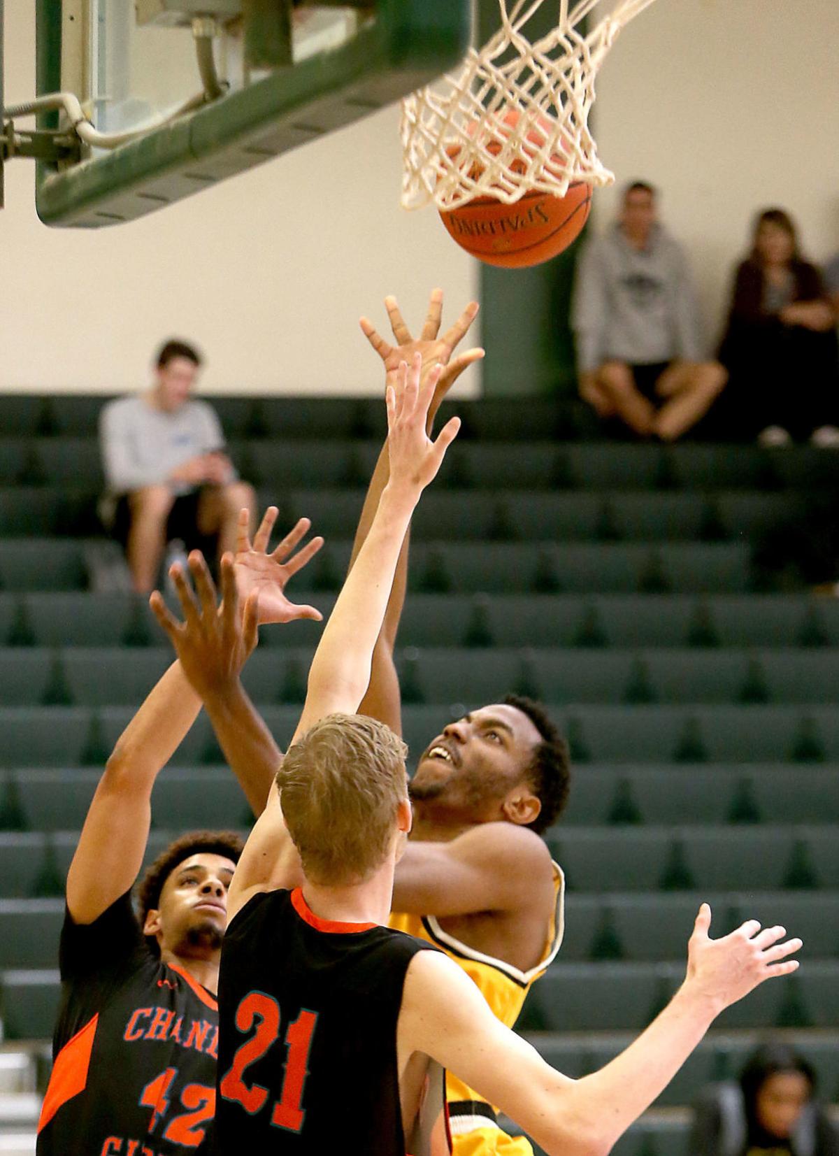 CAC men win 3rd straight ACCAC game